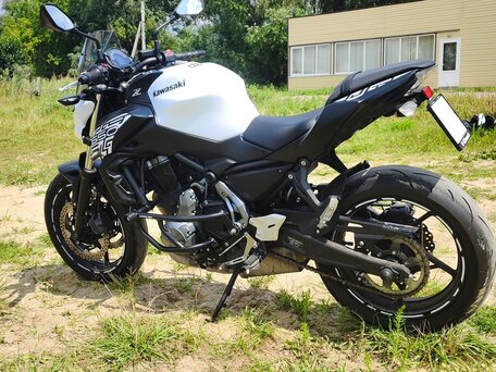 2019 Kawasaki Z 650, белый, 650000 рублей, вид 2