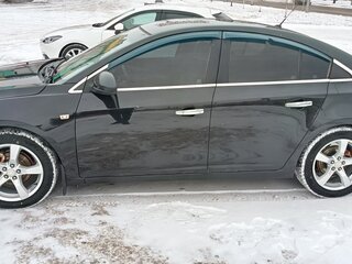 2010 Chevrolet Cruze I, чёрный, 550000 рублей, вид 4