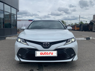 2020 Toyota Camry VIII (XV70), белый, 3300000 рублей, вид 3