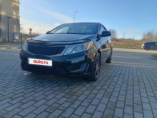 2014 Kia Rio III, чёрный, 850000 рублей, вид 1