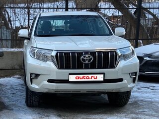 2020 Toyota Land Cruiser Prado 150 Series Рестайлинг 3, белый, 7550000 рублей, вид 2