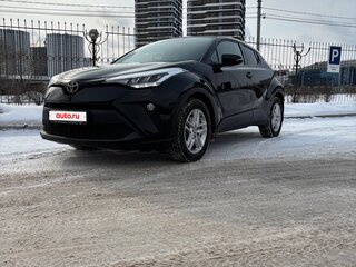 2020 Toyota C-HR I Рестайлинг, чёрный, 2780000 рублей, вид 4