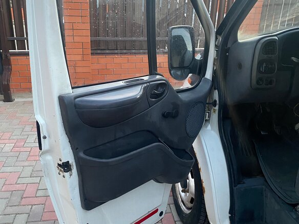 2001 Ford Transit, белый, 620000 рублей - вид 11