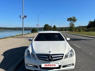 2011 Mercedes-Benz E-Класс 250 5G-Tronic IV (W212, S212, C207), белый, 1310000 рублей, вид 2