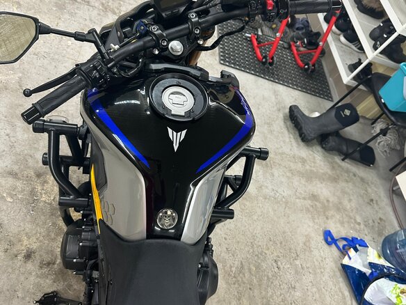 2018 Yamaha MT-09 (FZ-09), чёрный, 1000000 рублей - вид 7