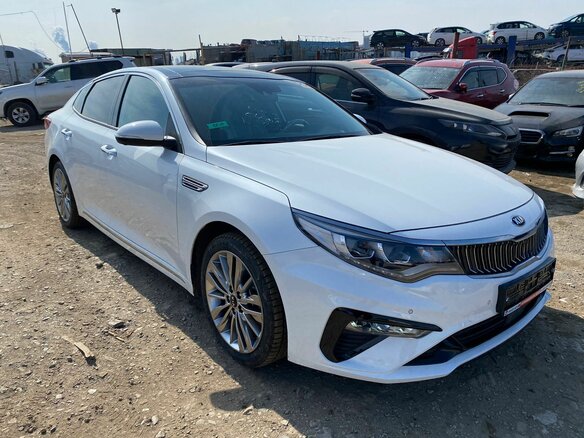 2018 Kia K5 II, белый, 1900000 рублей - вид 4