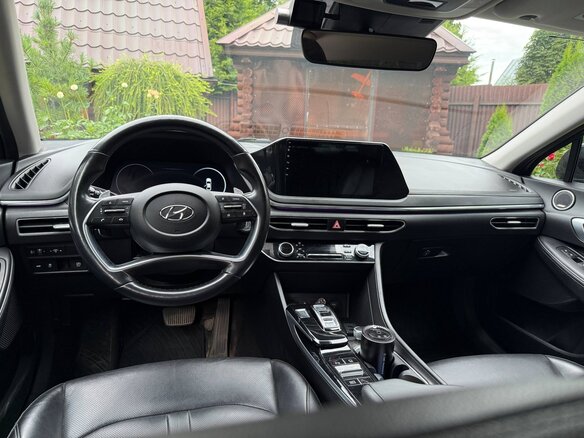 2020 Hyundai Sonata VIII (DN8), чёрный, 2590000 рублей - вид 13