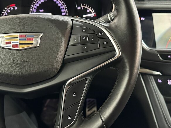 2019 Cadillac XT5 I, чёрный, 1920000 рублей - вид 16