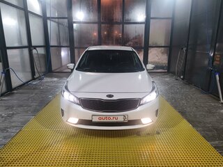 2018 Kia Cerato III Рестайлинг (Classic), белый, 1600000 рублей, вид 4