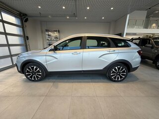 2026 Lada (ВАЗ) Vesta SW Cross I Рестайлинг (NG), серебристый, 2118000 рублей, вид 3