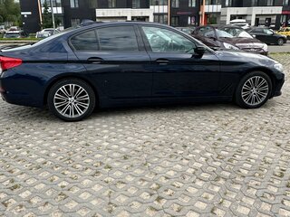 2019 BMW 5 серии 520d VII (G30/G31/G38), синий, 2200000 рублей, вид 4