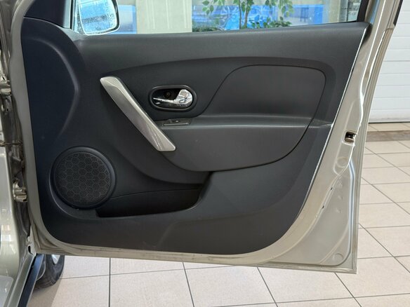 2016 Renault Sandero Stepway II, бежевый, 690000 рублей - вид 15