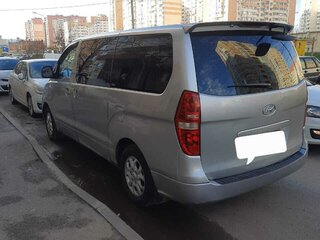 2011 Hyundai Grand Starex, серый, 1300000 рублей, вид 1