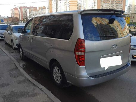 2011 Hyundai Grand Starex, серый, 1300000 рублей, вид 1