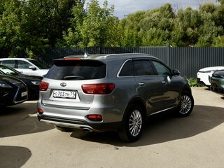 2020 Kia Sorento III Prime Рестайлинг, серый, 2350000 рублей, вид 3