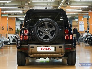 2024 Land Rover Defender 110 II, чёрный, 8000000 рублей, вид 4