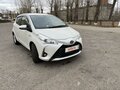 2017 Toyota Vitz III (XP130) Рестайлинг, белый, 1000000 рублей - вид 1