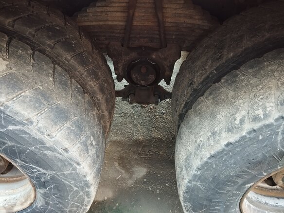 2012 Iveco Trakker, красный, 1500000 рублей - вид 19