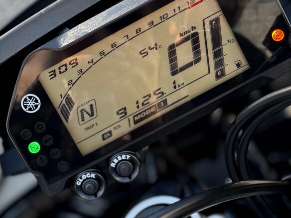2020 Yamaha MT-10, чёрный, 1500000 рублей - вид 28