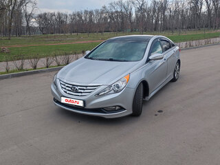 2013 Hyundai Sonata VI (YF), серый, 1400000 рублей, вид 2