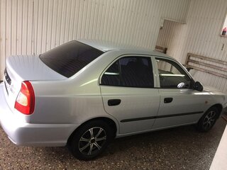 2011 Hyundai Accent ТагАЗ II, серебристый, 650000 рублей, вид 2