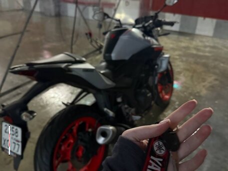 2019 Yamaha MT-03, серый, 430000 рублей, вид 3