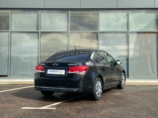 2010 Chevrolet Cruze I, чёрный, 404000 рублей, вид 4