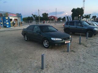 1998 Toyota Camry IV (XV20), зелёный, 500000 рублей, вид 2