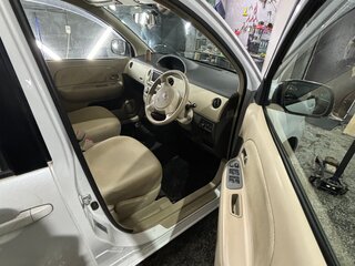 2008 Toyota Sienta I Рестайлинг 1, белый, 680000 рублей, вид 5