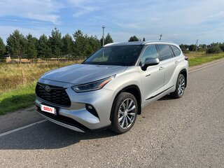 2021 Toyota Highlander IV (XU70), серебристый, 4500000 рублей, вид 2