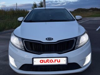2012 Kia Rio 5-speed III, белый, 750000 рублей, вид 1