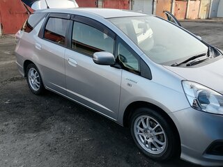 2014 Honda Fit Shuttle I Рестайлинг, серебристый, 1160000 рублей, вид 3