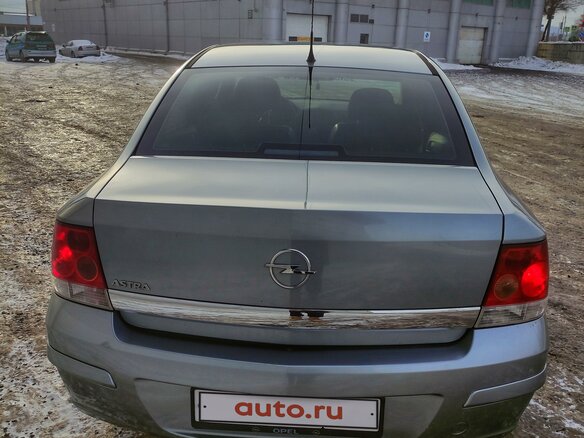 2013 Opel Astra H Рестайлинг, серый, 700000 рублей - вид 4