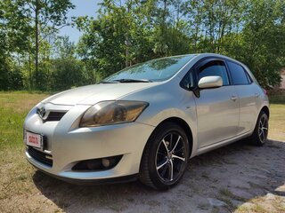 2007 Toyota Auris I, серебристый, 700000 рублей, вид 1