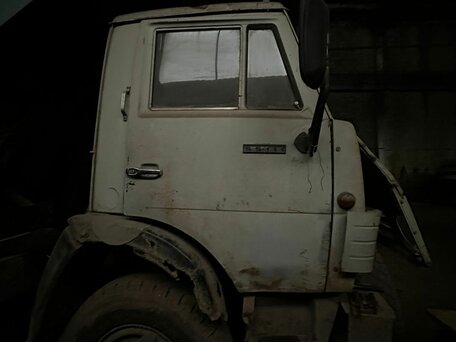 1995 КамАЗ 5511, серебристый, 350000 рублей, вид 2