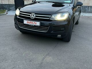 2013 Volkswagen Touareg II, чёрный, 1900000 рублей, вид 3