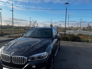 2018 BMW X5 50i III (F15), серый, 10800000 рублей, вид 4