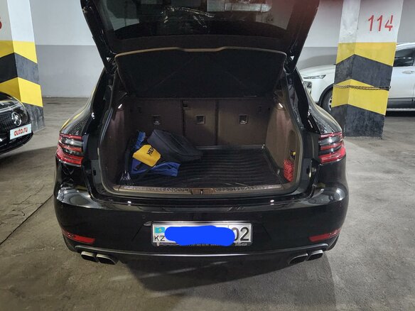 2016 Porsche Macan Turbo I, чёрный, 4800000 рублей - вид 15