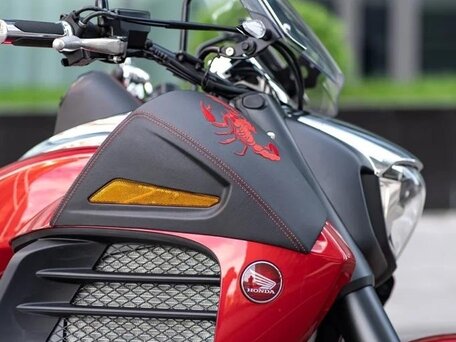 2016 Honda Valkyrie 1800, красный, 2250000 рублей, вид 1