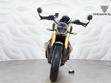 2026 Triumph Speed Twin, зелёный, 2249000 рублей, вид 4