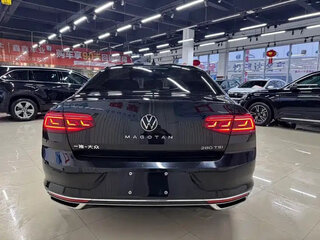 2022 Volkswagen Magotan B8 Рестайлинг, чёрный, 1420000 рублей, вид 4