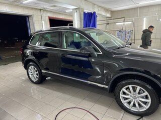 2015 Volkswagen Touareg II Рестайлинг, чёрный, 2650000 рублей, вид 4
