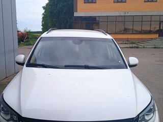 2011 Volkswagen Tiguan I Рестайлинг, белый, 1400000 рублей, вид 2
