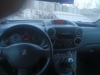 2013 Peugeot Partner II Рестайлинг, белый, 635000 рублей, вид 5