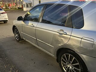2005 Kia Cerato I, серебристый, 275000 рублей, вид 4