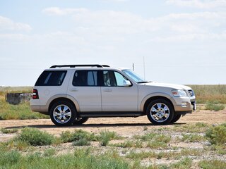 2009 Ford Explorer IV, белый, 1780000 рублей, вид 2