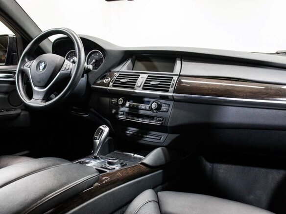2013 BMW X6 35i I (E71) Рестайлинг, белый, 2800000 рублей - вид 13