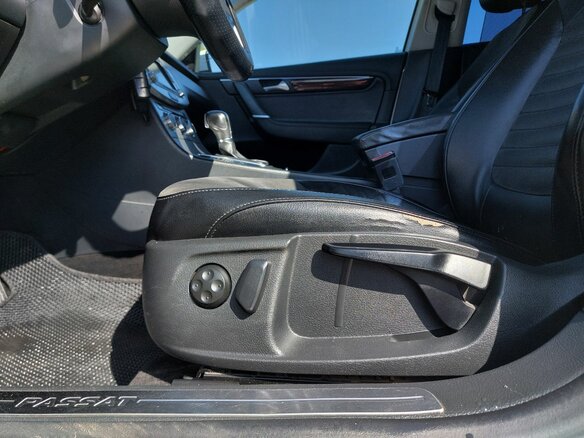 2012 Volkswagen Passat B7, белый, 1079000 рублей - вид 12