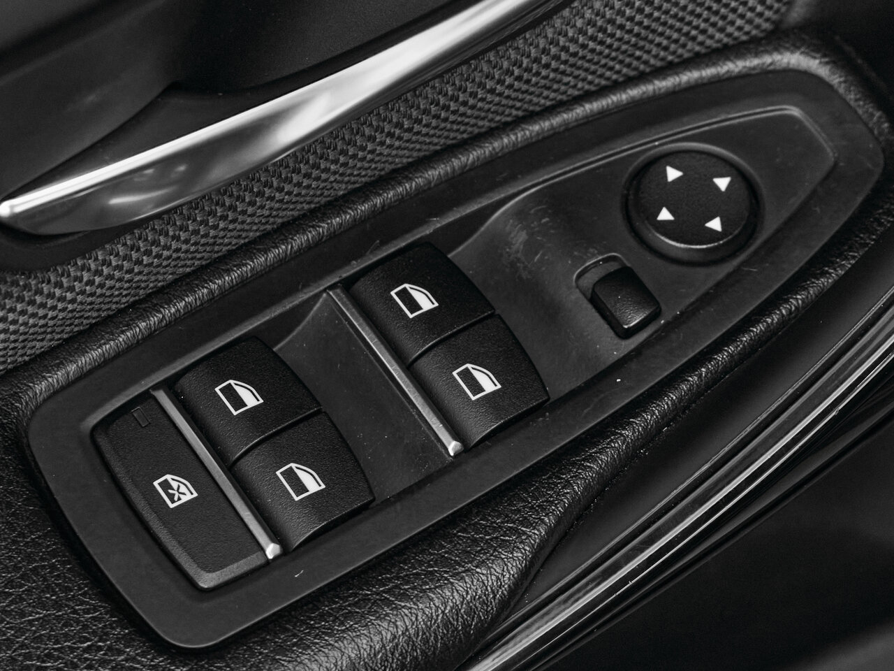 Купить BMW 3 серии 320i 2.0 AT (184 л.с.), 2017 в Екатеренбурге
