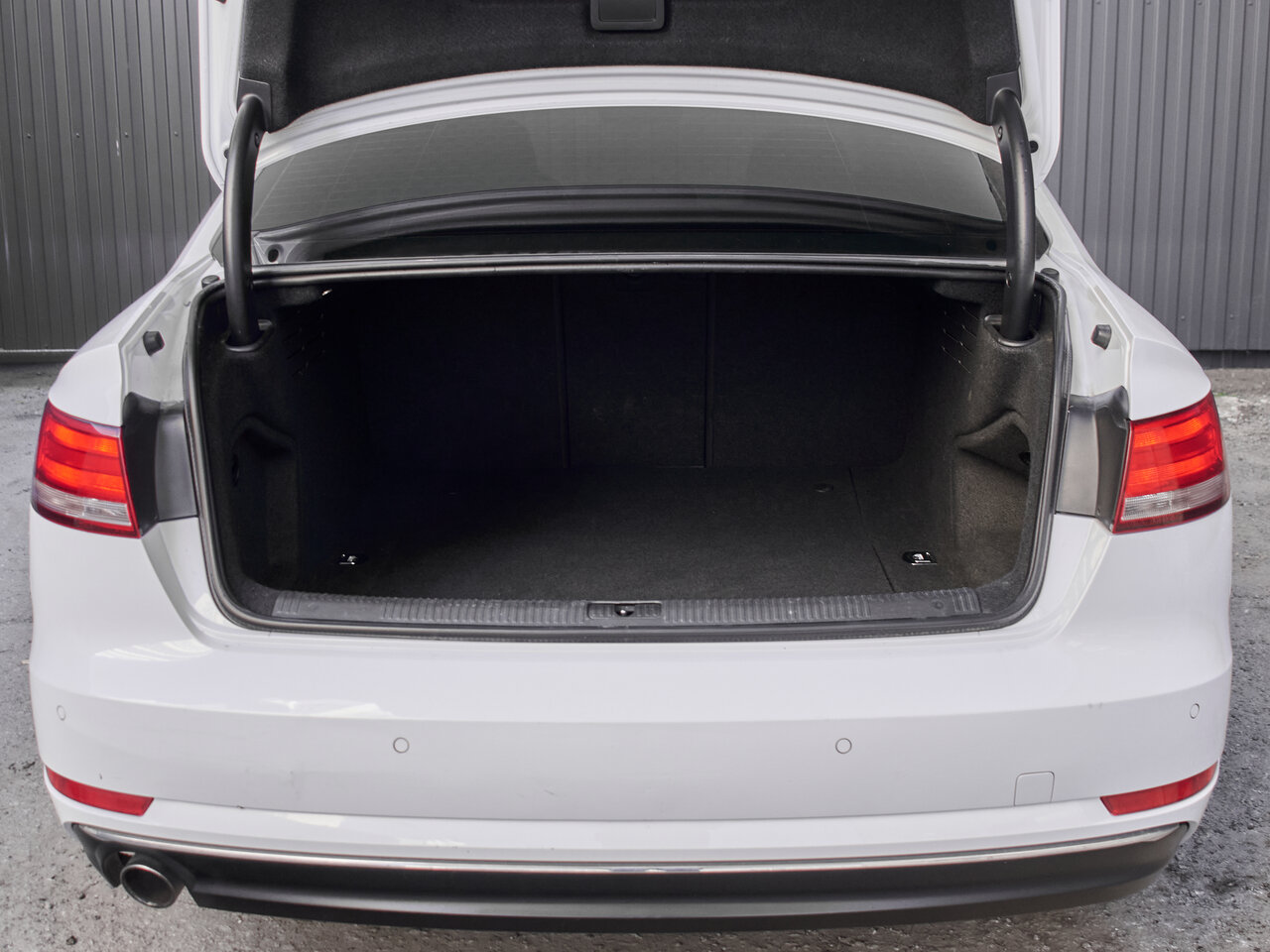 Купить Audi A4 1.4 AMT (150 л.с.), 2016 в Екатеренбурге